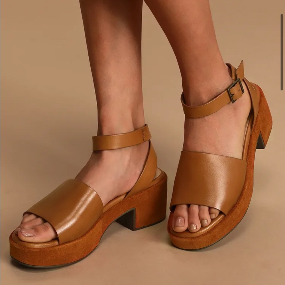 Seychelles Calming Influence Tan Suede Block Heel Sandals